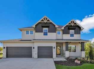 1896 Hemlock St, Council Bluffs, IA 51503