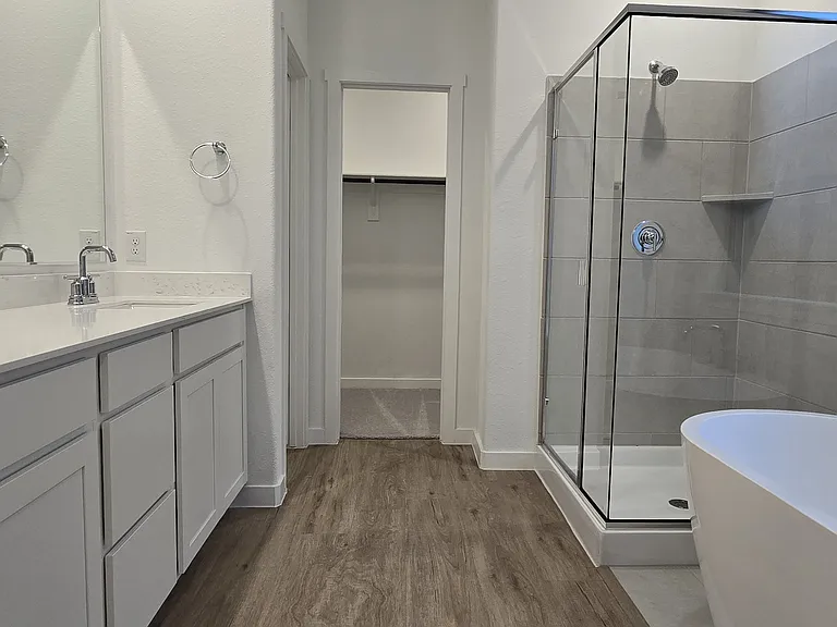 1333 Armitage Way — Photo 23