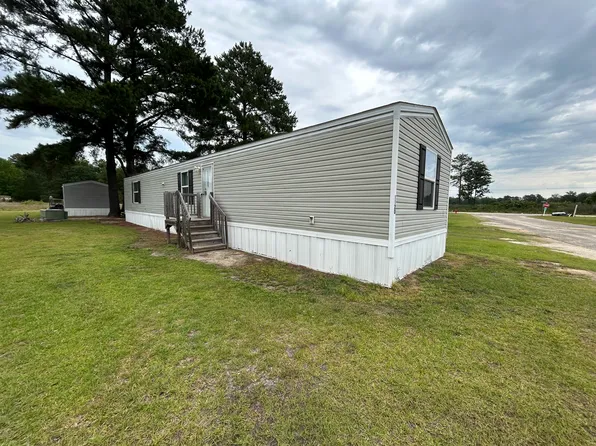 1120 Victoria St, Dillon, SC 29536