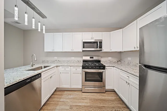 5 S Virginia Rd #8 — Photo 3