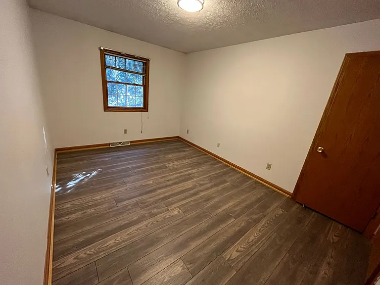 Millstream Apartments — Photo 13