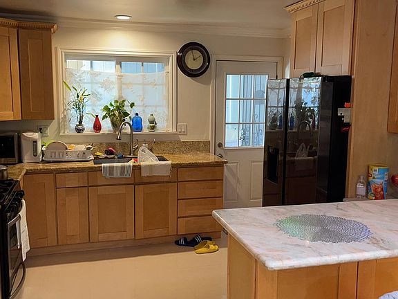 2nd image of 13260 Francisquito Ave