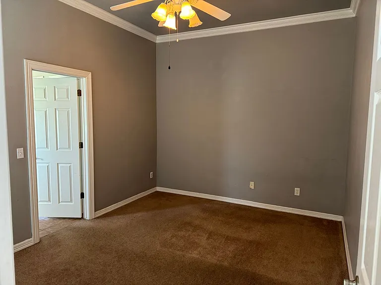 410 Ash St — Photo 15