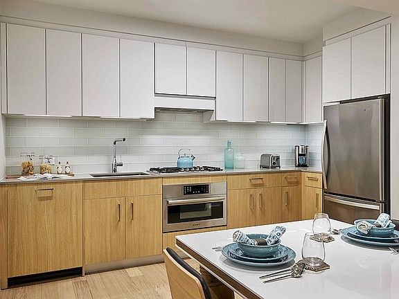 4th image of 10 Halletts Pt APT 2107