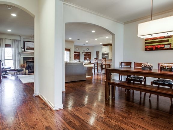 5th image of 9121 Larchwood Dr