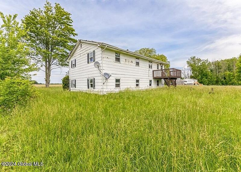 2nd image of 16752 GLIDDEN Road