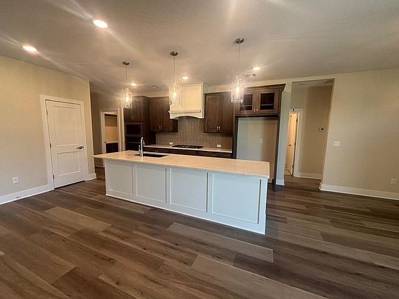 3rd image of 5125 N Dublin Ct