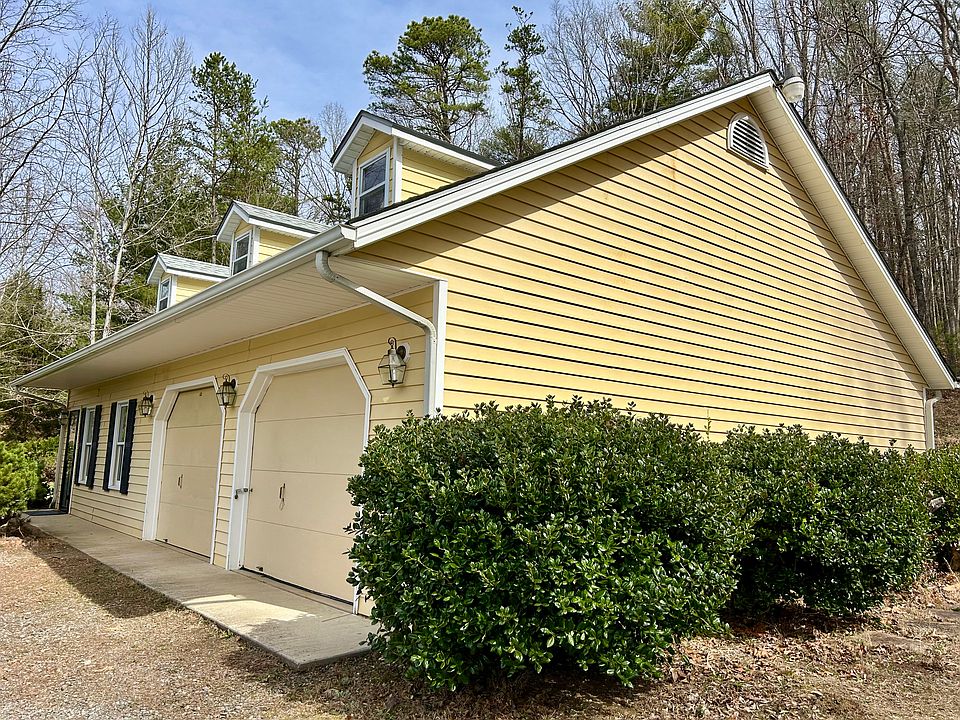 1st image of 130 Spring Creek Farm Ln