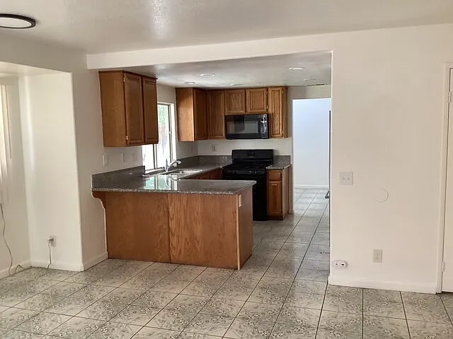 43863 5th St E — Photo 6