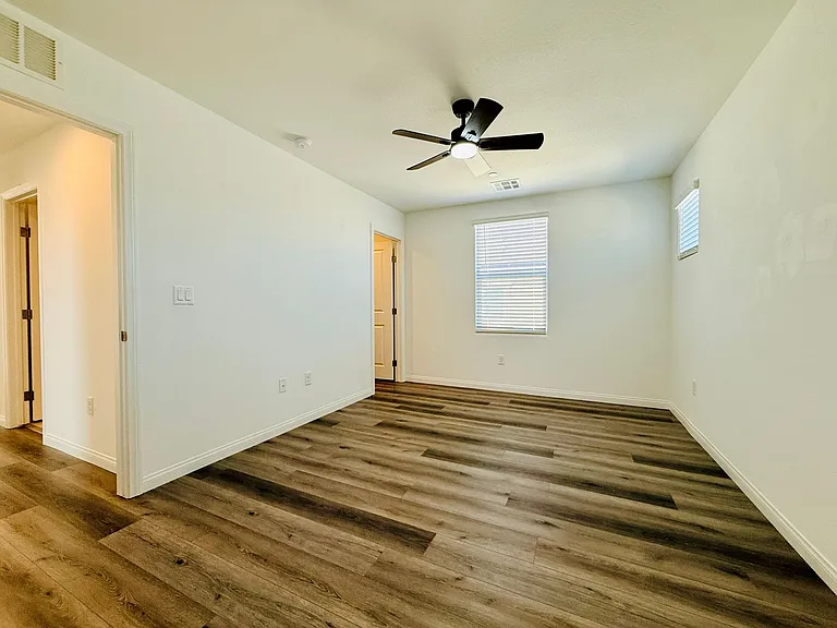 398 Moonlight Opera Ct — Photo 26