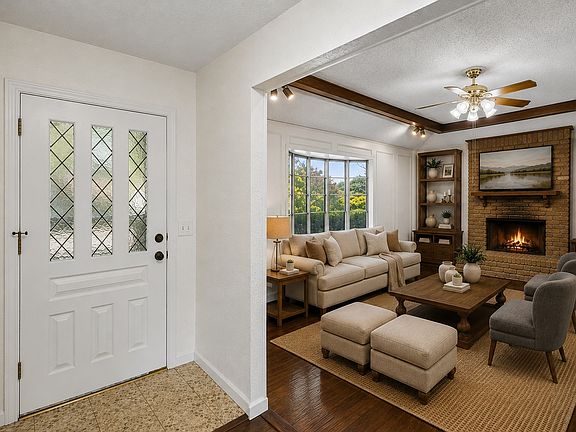 2nd image of 3624 Churchill Ln