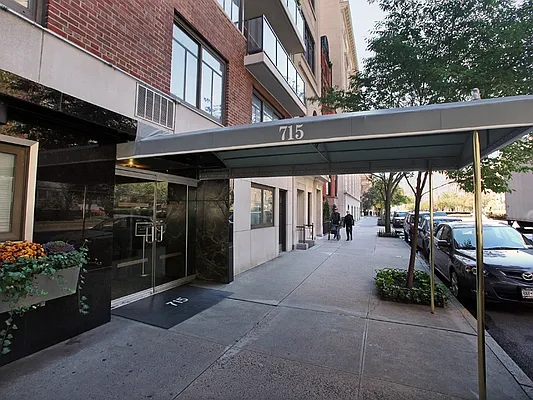 Rented by Sotheby's International Realty | media 1