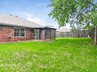 209 Bellgate Dr, Yukon, OK 73099