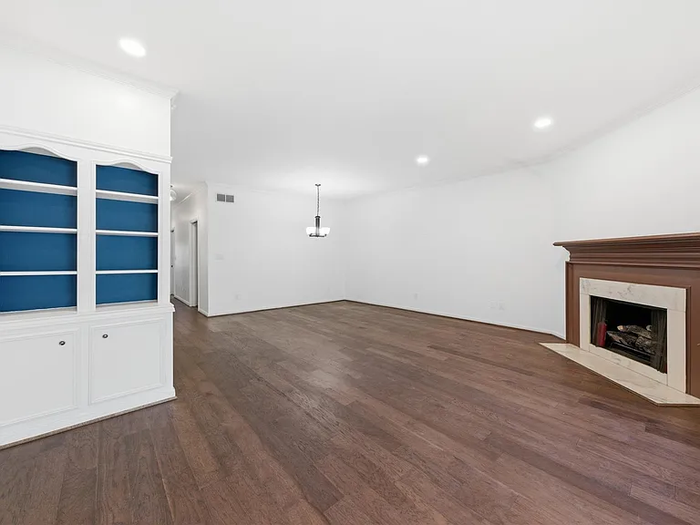 8614 Oakford Dr — Photo 14