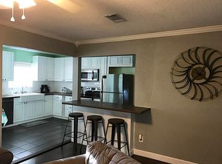 103 Lotus St, Lake Jackson, TX 77566