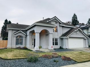 2588 Celeste Ave, Clovis, CA
