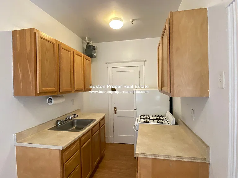 235 Park Dr #36 — Photo 4