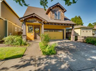 711 NE Jackson St, Hillsboro, OR