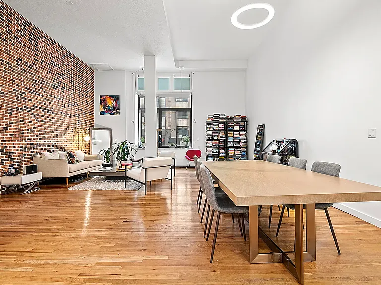 372 5th Ave #2L — Photo 4