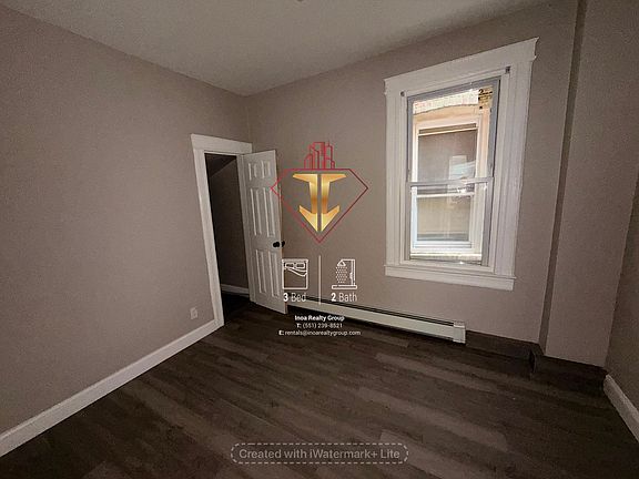 3rd image of 212 Bidwell Ave #1C