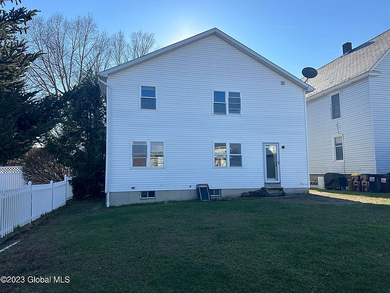 4th image of 614 Elizabeth Street