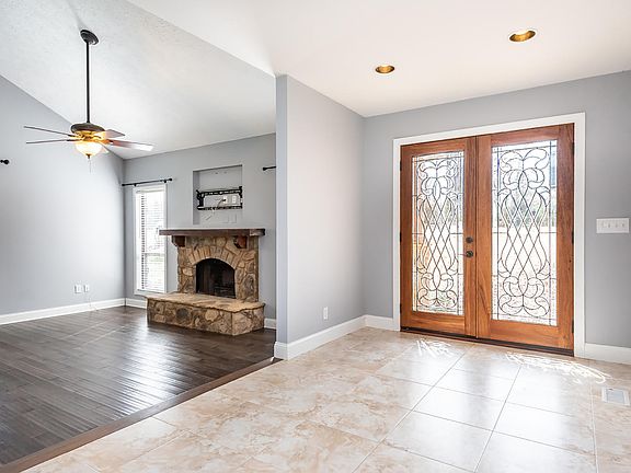 4th image of 3805 Ashwood Dr SE