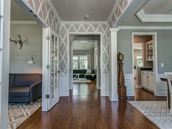 5th image of 161 Creekstone Blvd