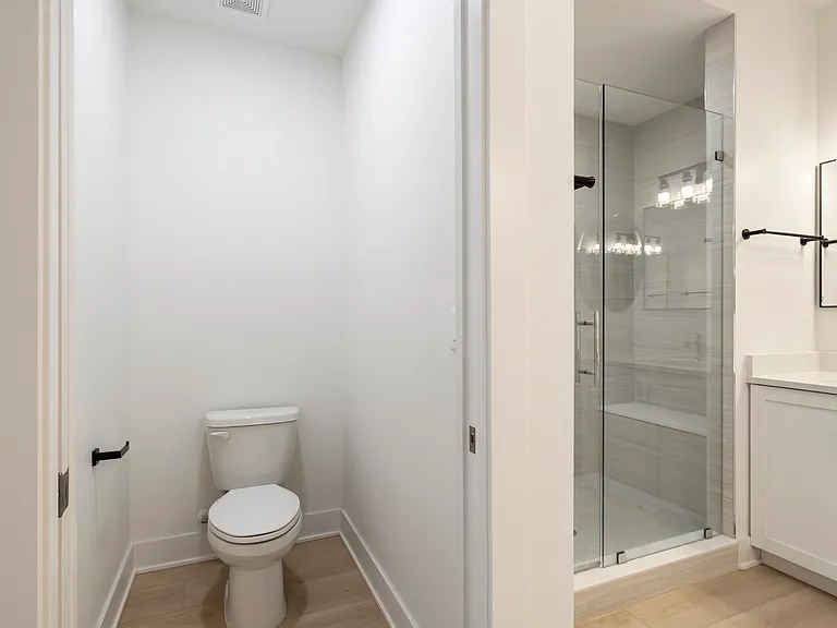 400 150th Ave #501 — Photo 15