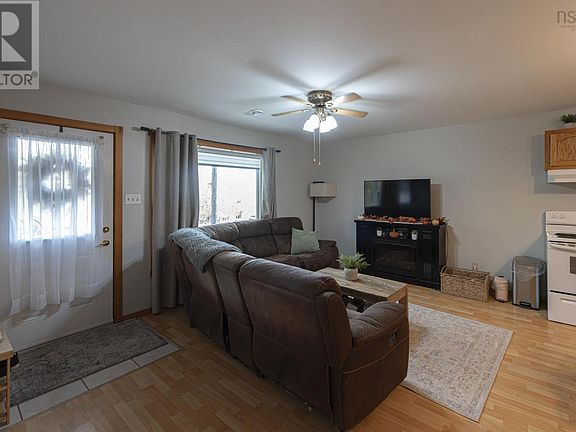 2nd image of 157 North Ave #1
