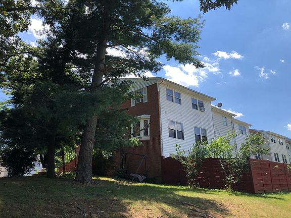2nd image of 14756 Candlewood Ct