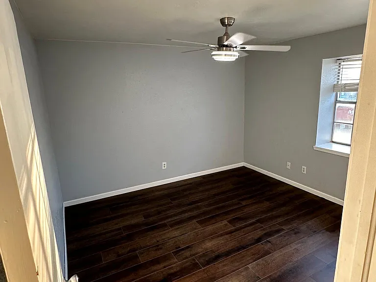 1707 E Lindsey St #4 — Photo 12