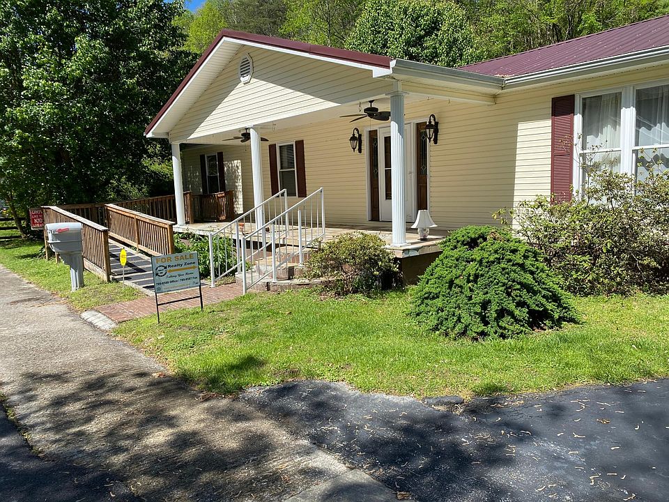 1st image of 155 Preston Est #155