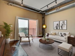 150 Bee St APT 614, Charleston, SC 29401