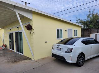 119 Santa Isabel Ave, Costa Mesa, CA 92627