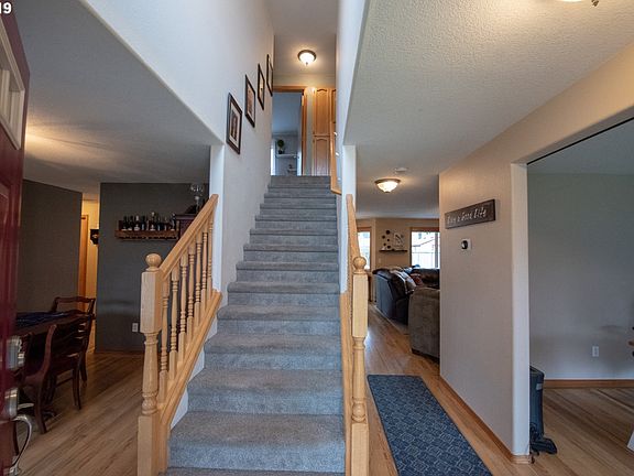 3rd image of 3514 NE 163rd Ave