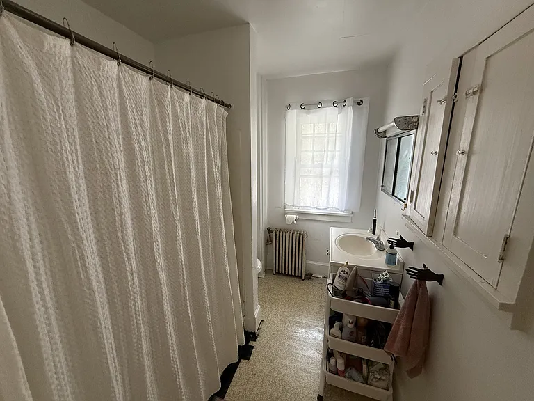 114 Overlook Rd — Photo 2