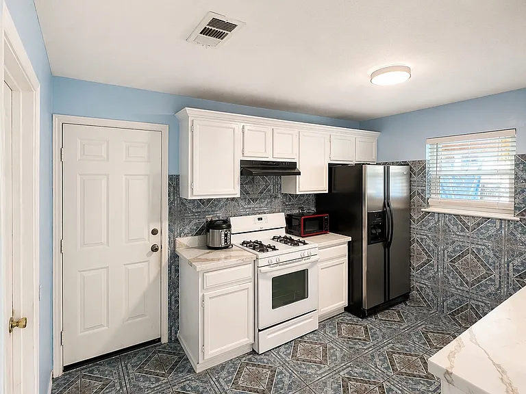 8340 Folkstone Ln #1 — Photo 4