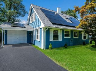 37 Bendix Ln, Willingboro, NJ 08046