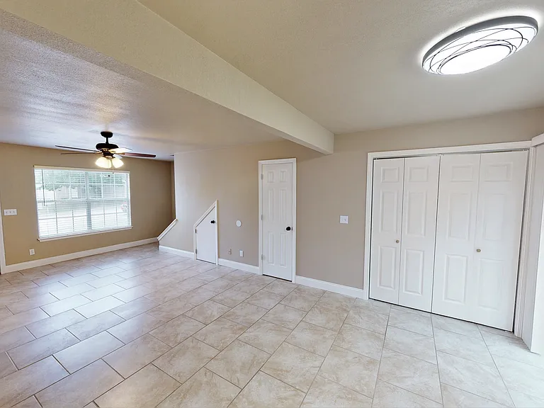 2165 E Honeysuckle Ln — Photo 6