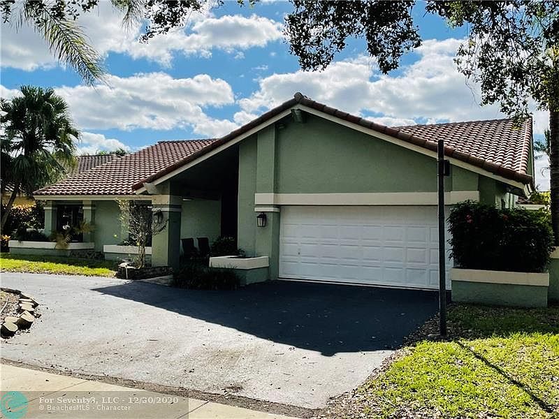 2nd image of 10112 NW 13th Ct