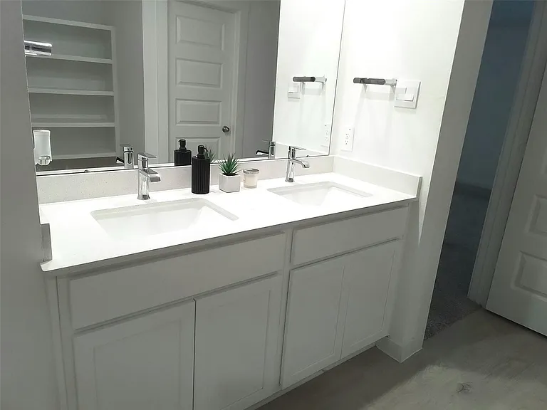 31739 Margaret Woods Ln — Photo 27