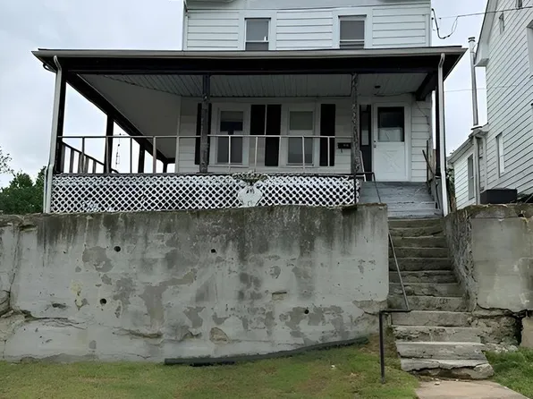 805 E B St, Brunswick, MD 21716
