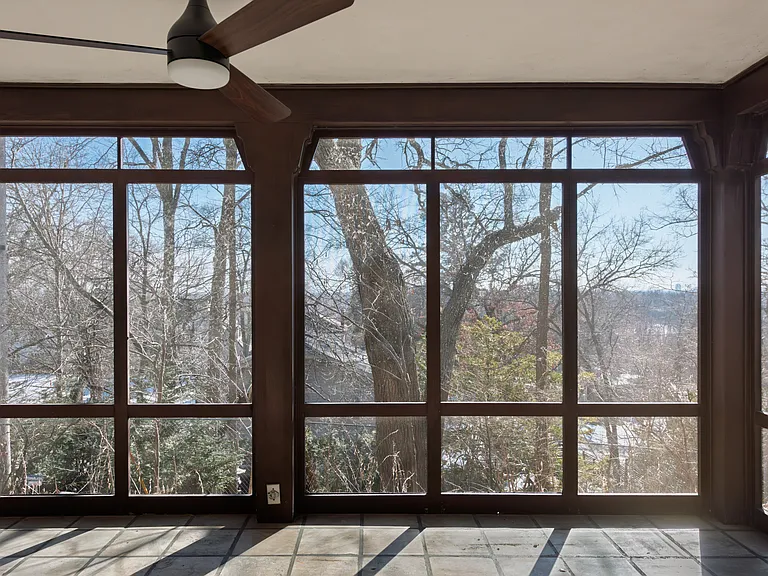 27 Highview Pl — Photo 21