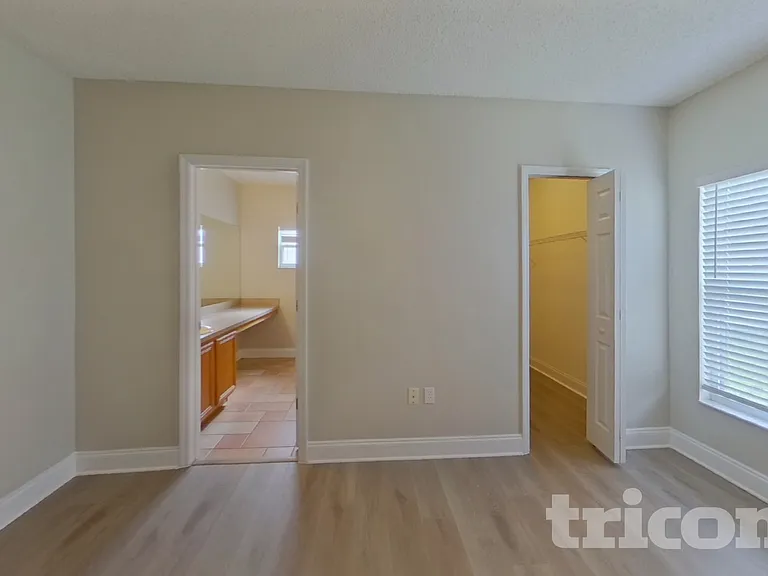 1141 Doncaster Ct — Photo 8