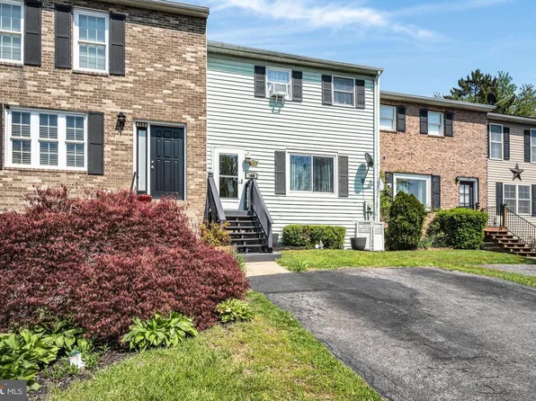 167 White Dogwood Dr, Etters, PA 17319