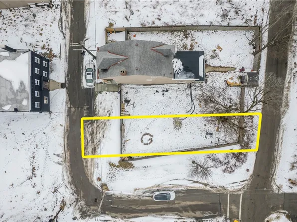 1957 Lithgow Ave, Pittsburgh, PA 15214