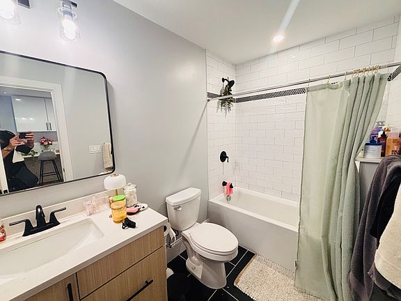 4th image of 425 Market St #204
