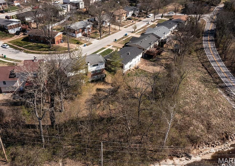 1st image of 4598 Lemay Ferry Rd