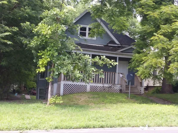 1112 Gaines St, Davenport, IA 52804