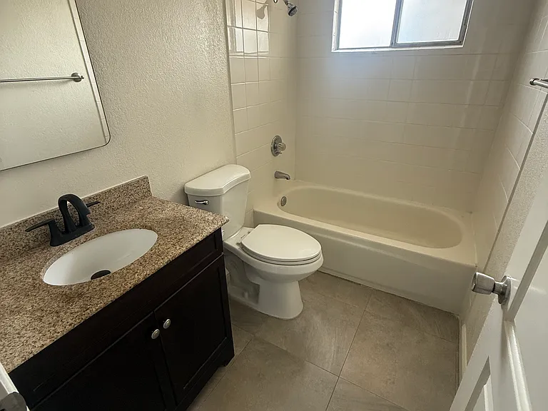 1609 Cheryl Ct — Photo 6